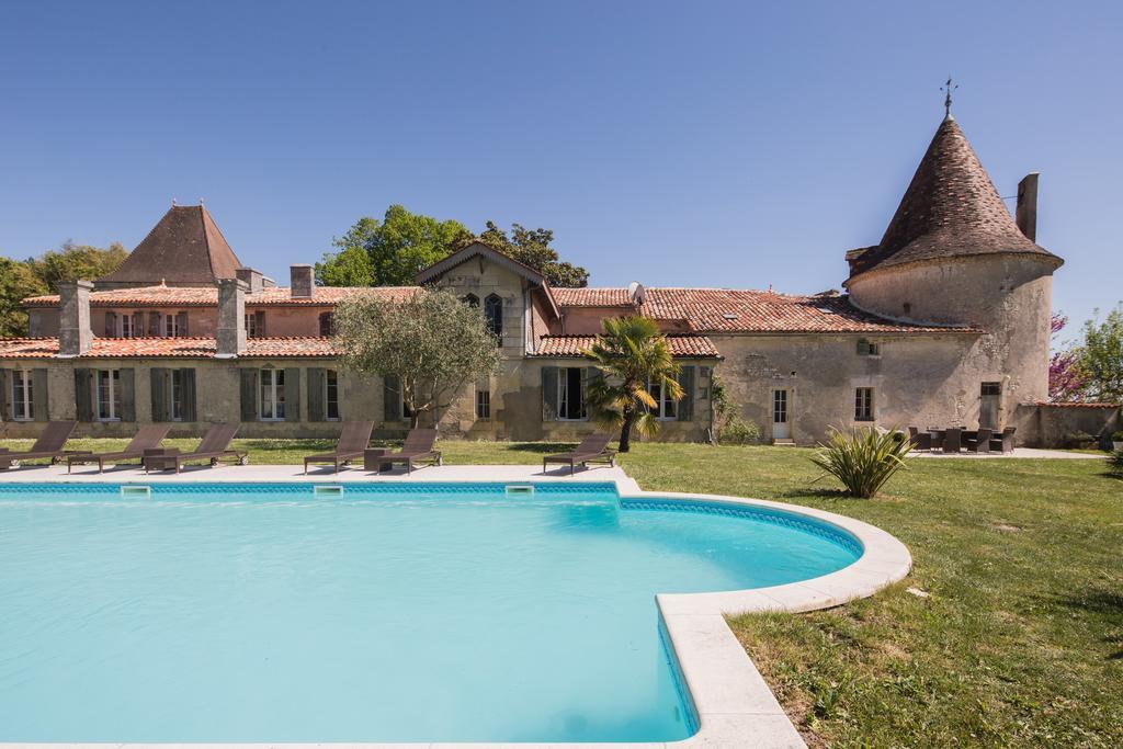 Chateau De Puyrigaud Bed & Breakfast Leoville Exterior photo
